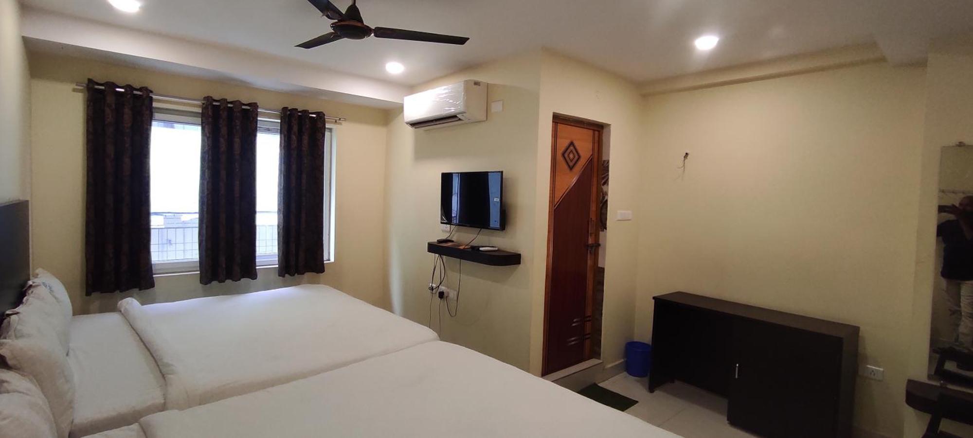 Arvind Stay Hotel, Rk Beach Vizag Вишакхапатнам Экстерьер фото