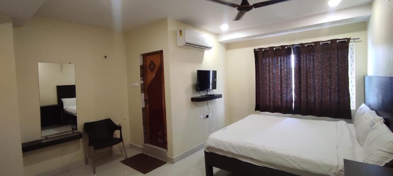 Arvind Stay Hotel, Rk Beach Vizag Вишакхапатнам Экстерьер фото