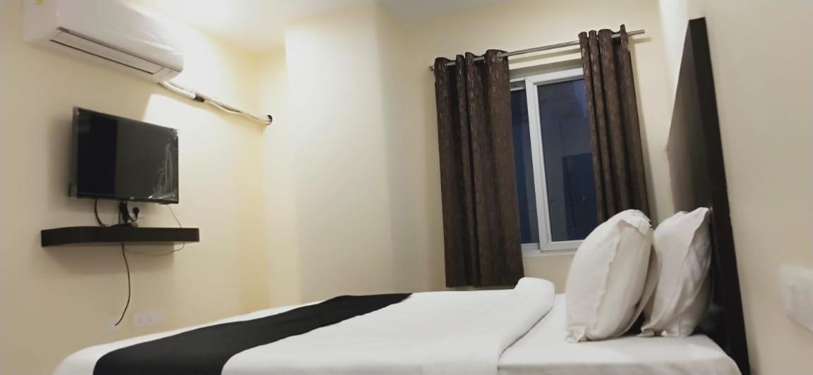Arvind Stay Hotel, Rk Beach Vizag Вишакхапатнам Экстерьер фото